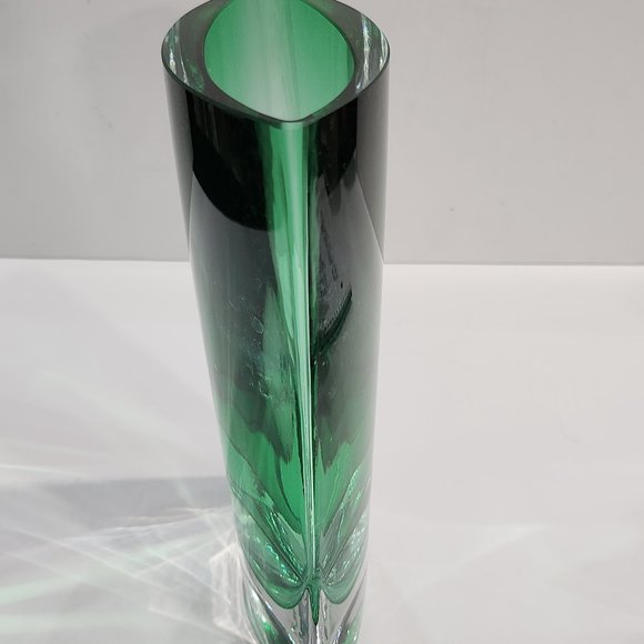LSA International Green Ovoid Handcrafted Mouth Blown Glass Vase Ombre Style - Picture 2 of 9